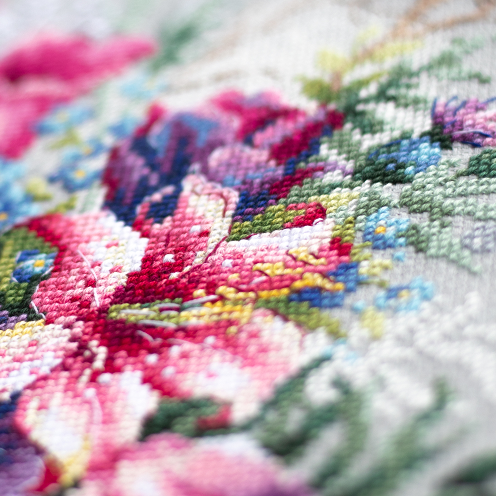 MAGIC NEEDLE 210-301"Poppy and Cotton"