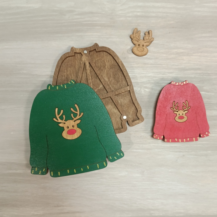 KIND FOX BY WIZARDI MAGNETIC NEEDLE HOLDER. GREEN CHRISTMAS TREE 