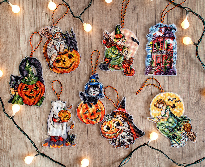 LETISTITCH Halloween Toys Kit of 8
