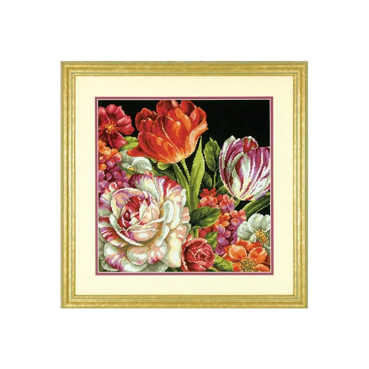DIMENSIONS BOUQUET ON BLACK