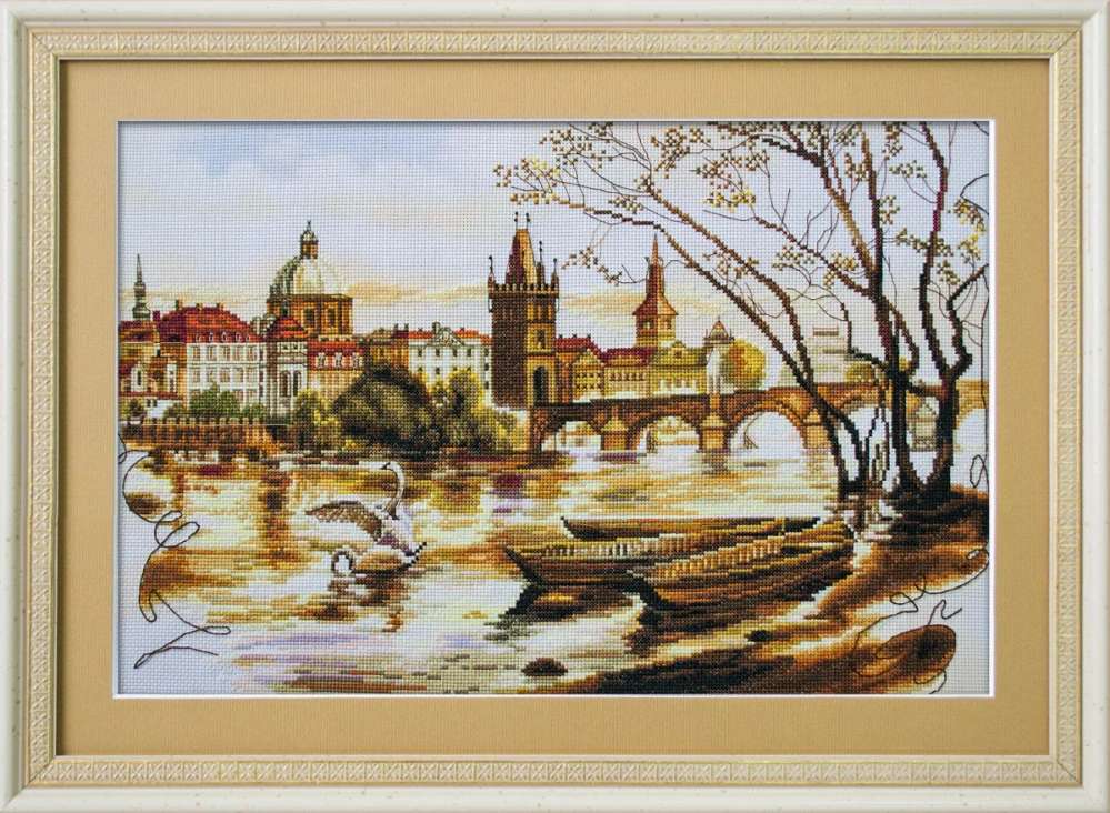 NOVA SLOBODA Prague. Charles Bridge