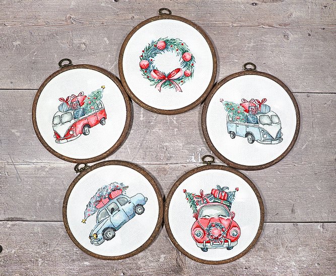 LETISTITCH Christmas Retro Cars -Kit of 5