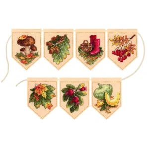 M.P.STUDIA Autumn garland beige (7 flags) T-1096