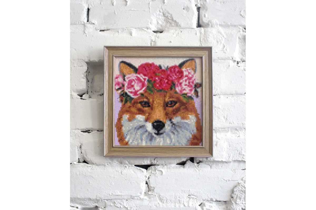 DIAMOND PAINTING KIT FOXY LADY