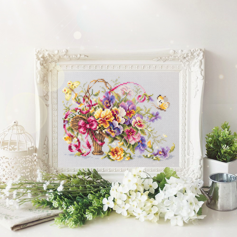 MAGIC NEEDLE 219-377 "Pansy Bouquet"