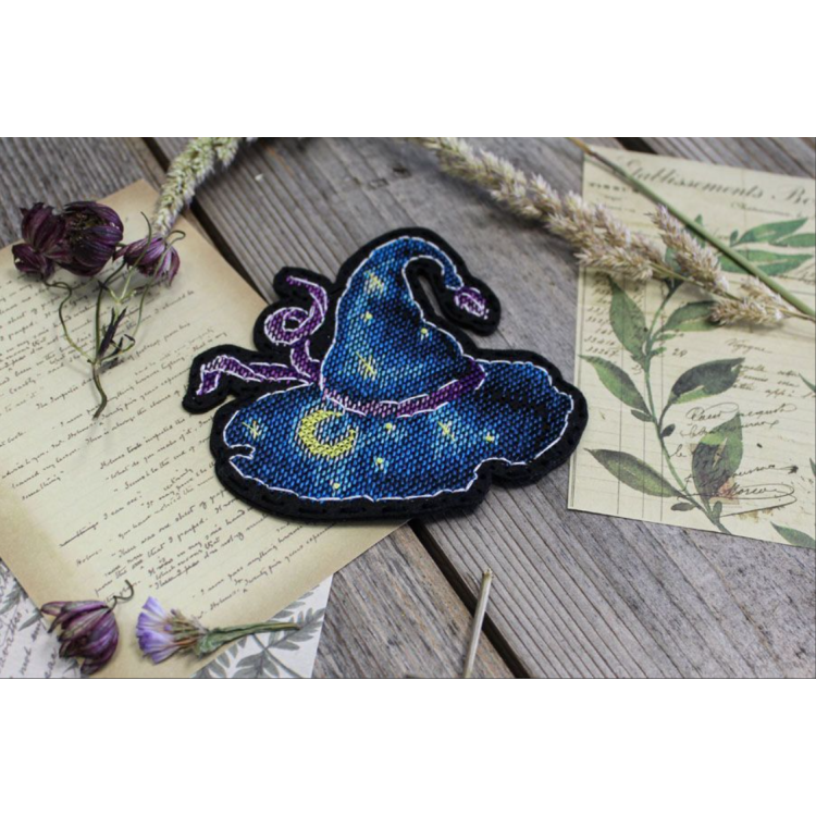 M.P.STUDIA CROSS STITCH KIT ON THE FELT-MAGIC HAT