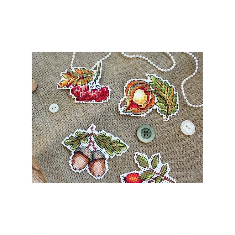 M.P.STUDIA SEASONS. AUTUMN GIFTS. MAGNETS