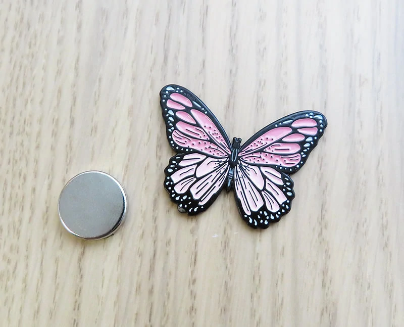 LETISTITCH MAGNETIC NEEDLE MINDER-SPRING BUTTERFLY