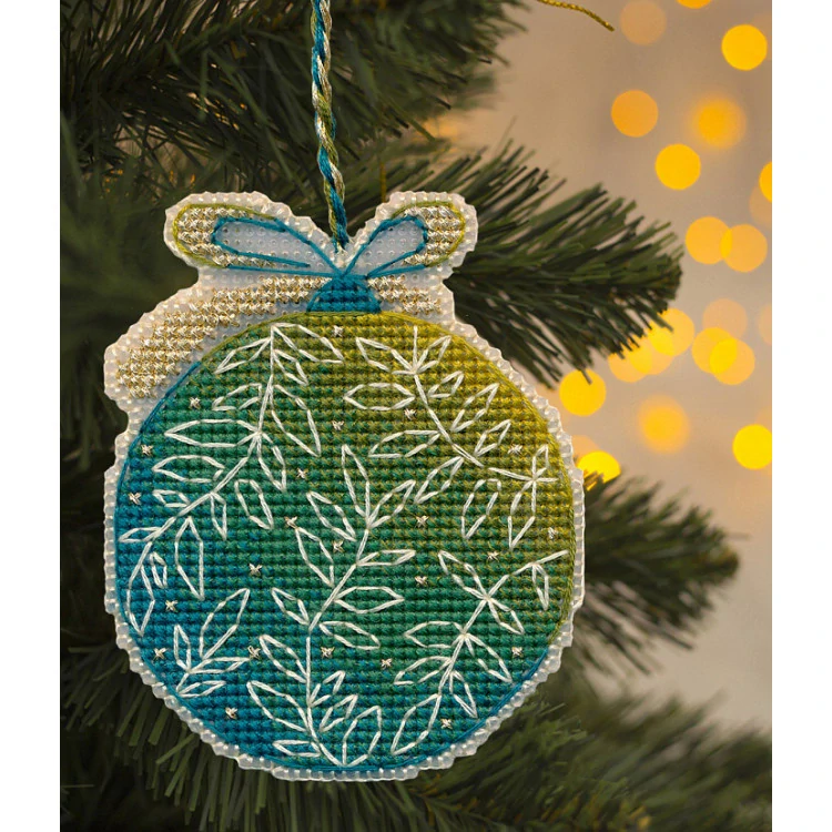 OVEN Christmas tree decoration. Green ball 1694