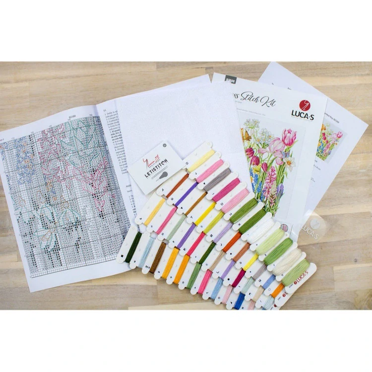 LUCA-S March Bouquet B2388