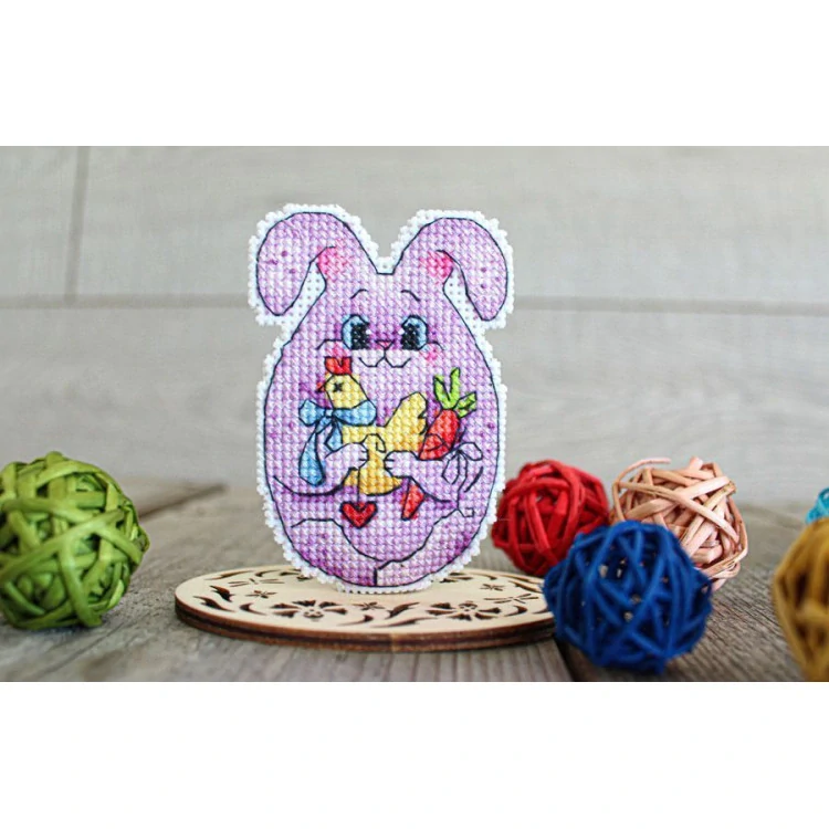 M.P.STUDIA Easter bunny with chicken R-870