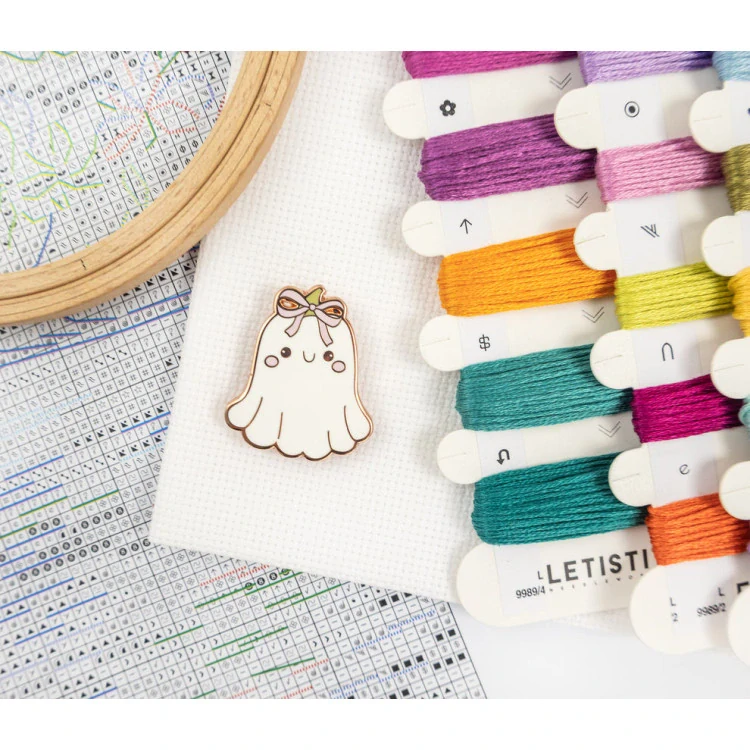 LETISTITCH Glow Ghost Cove L9989