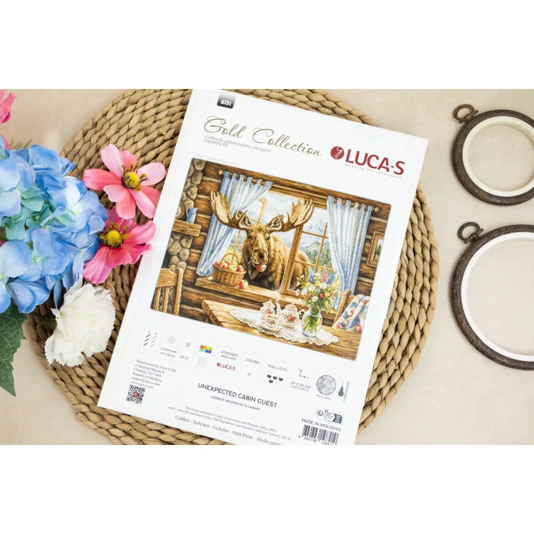 LUCA-S Unexpected Cabin Guest G731-Tapestry kit