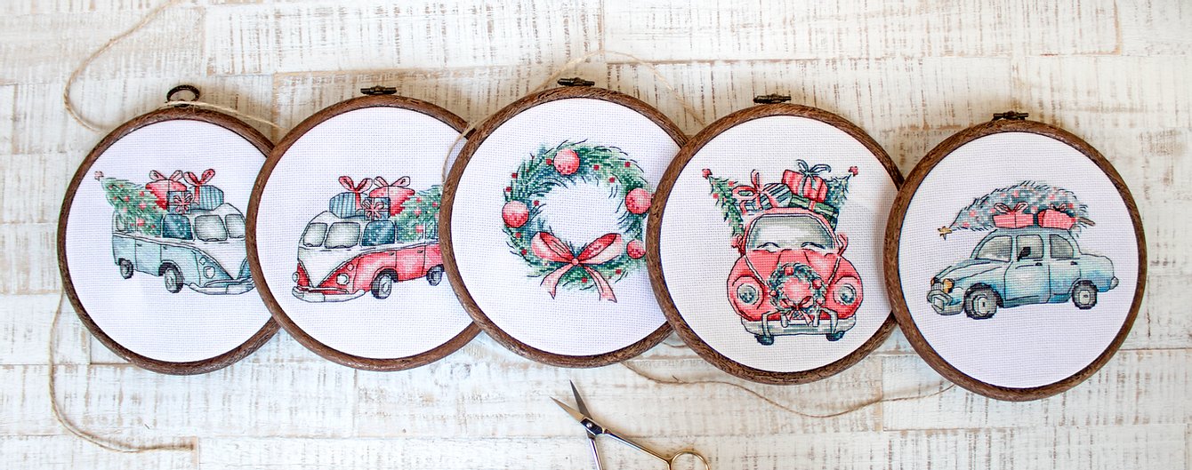 LETISTITCH Christmas Retro Cars -Kit of 5