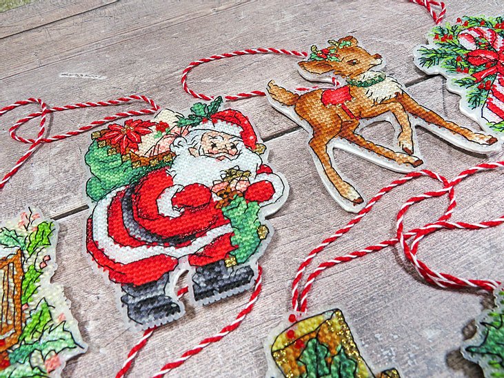LETISTITCH Christmas Toys Kit