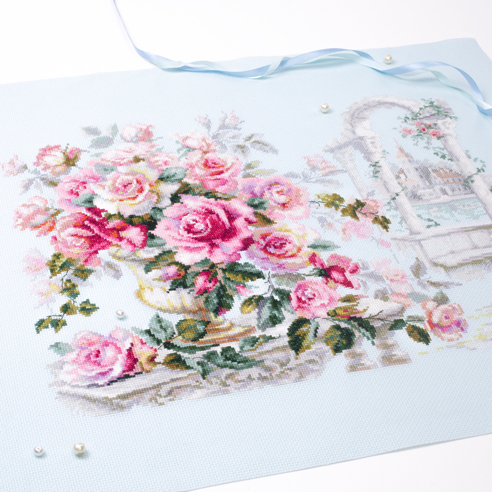 MAGIC NEEDLE 110-011 "Roses for the Duchess"