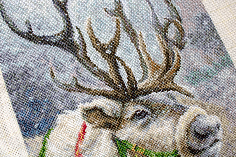 LUCA-S Christmas Deer