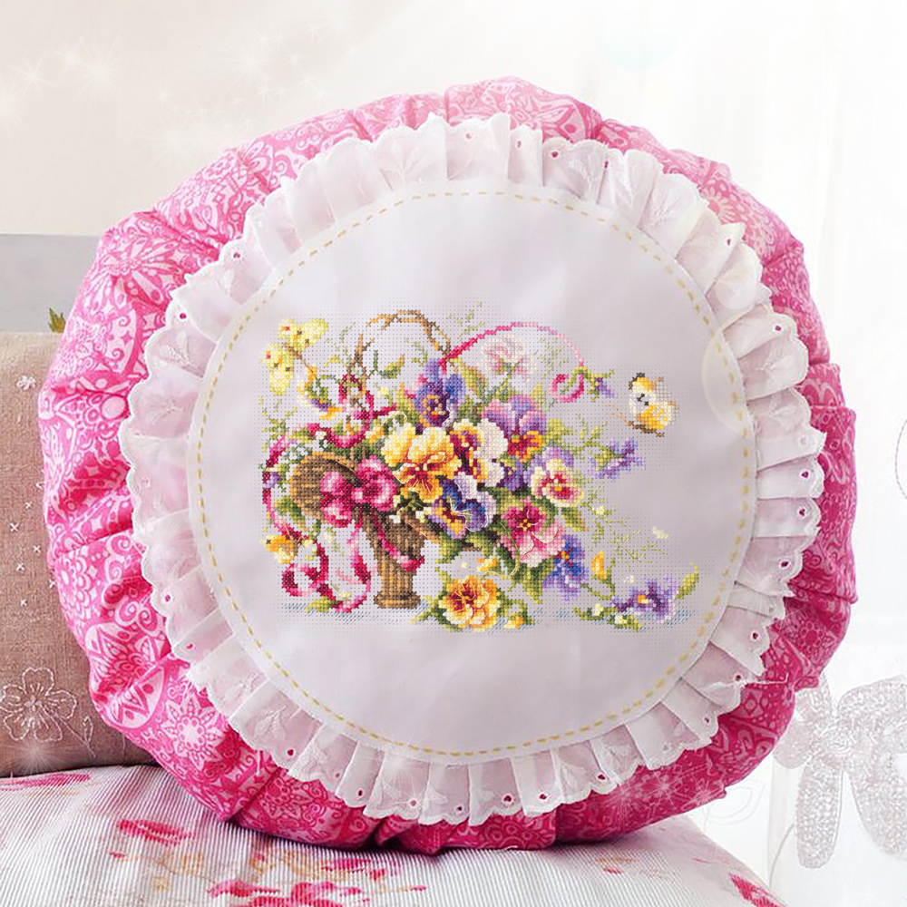 MAGIC NEEDLE 219-377 "Pansy Bouquet"
