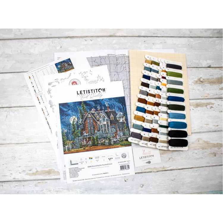 LETISTITCH DECORATING THE HAUNTED HOUSE 