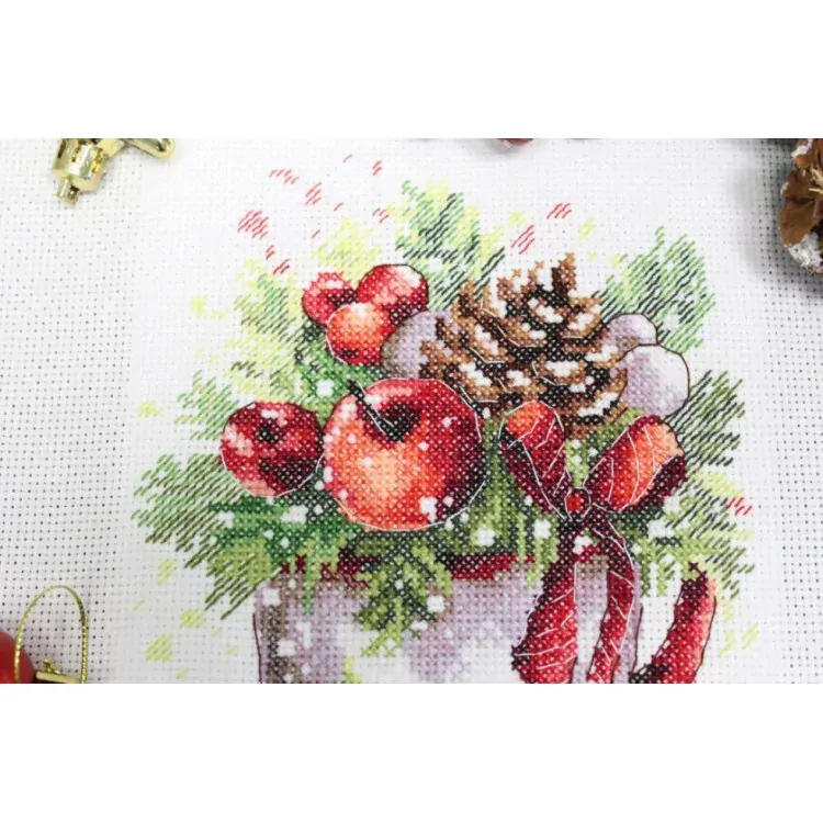 M.P.STUDIA CHRISTMAS COMPOSITION