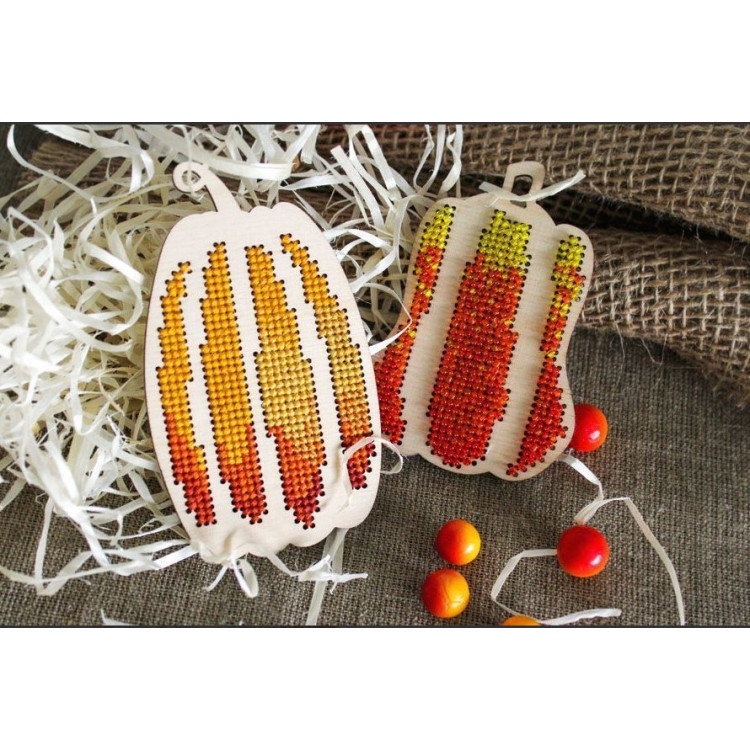 M.P.STUDIA EMBROIDERY BLANKS PUMPKINS 