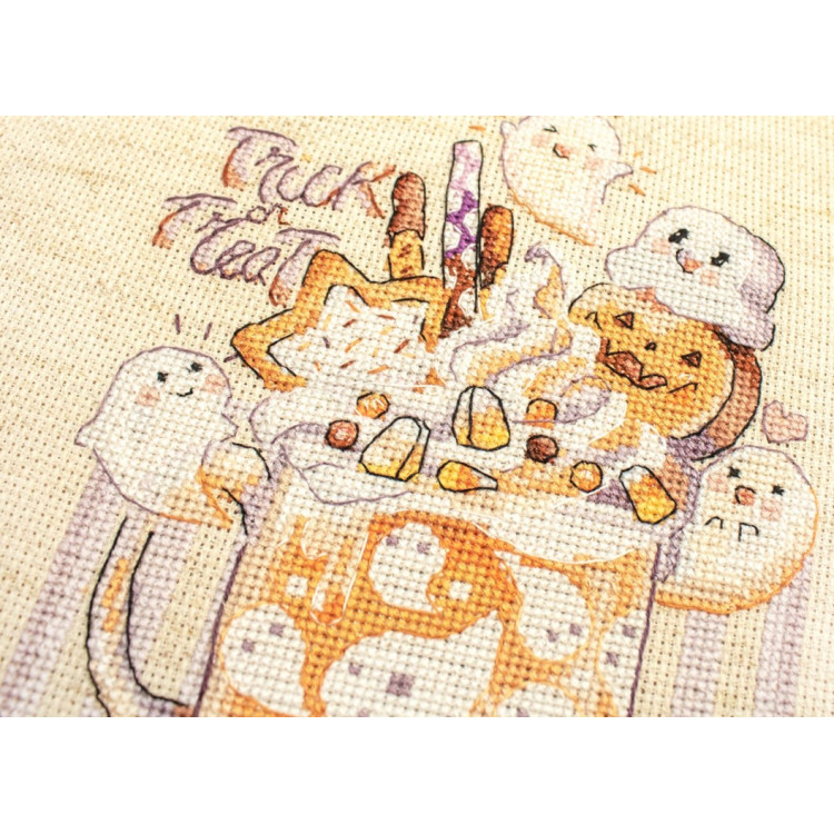 LETISTITCH TRICK OR TREAT