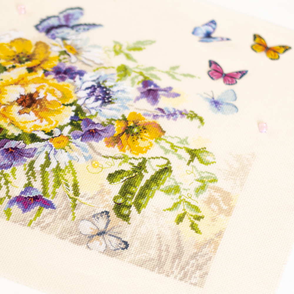 MAGIC NEEDLE 210-502"Summer Basket"