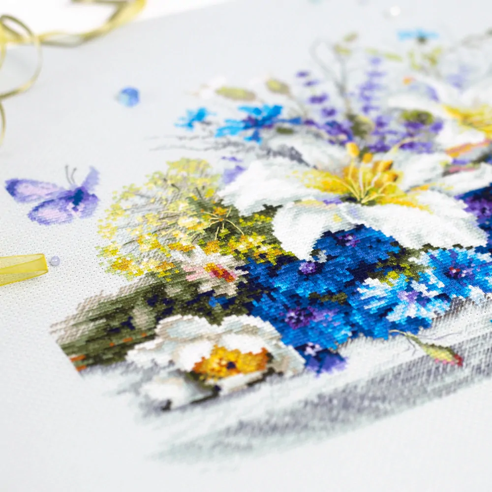 MAGIC NEEDLE 510-227 "Lilies and Cornflowers"