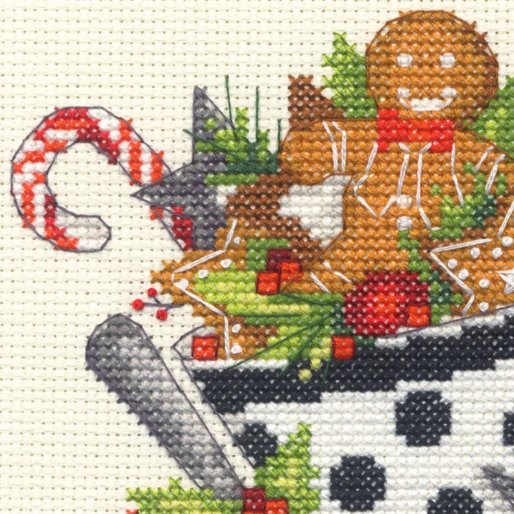 DIMENSIONS Christmas Tea 
