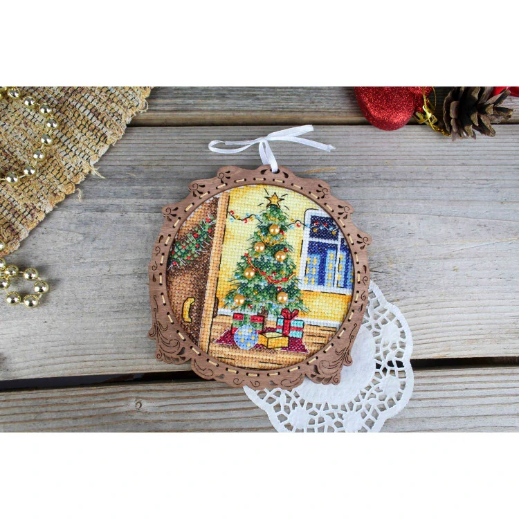 M.P.STUDIA Miniature. Holiday-with wooden base 