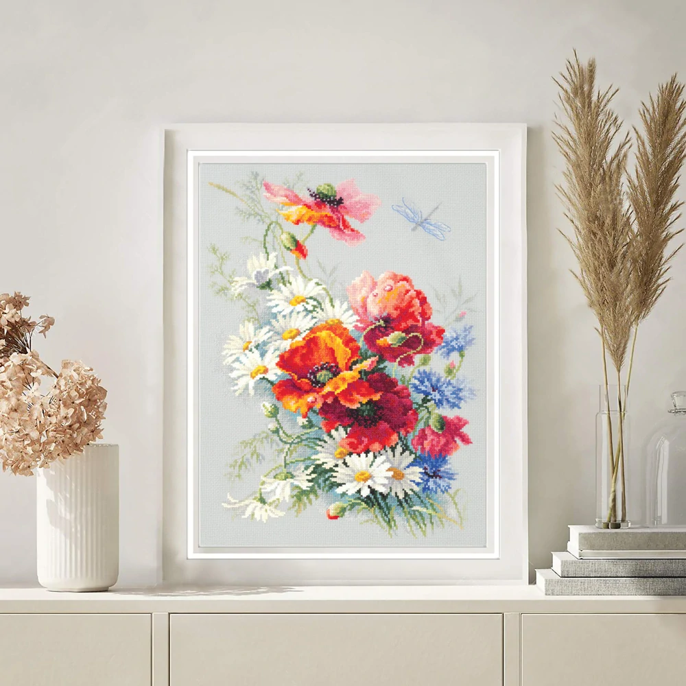 MAGIC NEEDLE 100-061 "Poppies and Daisies"