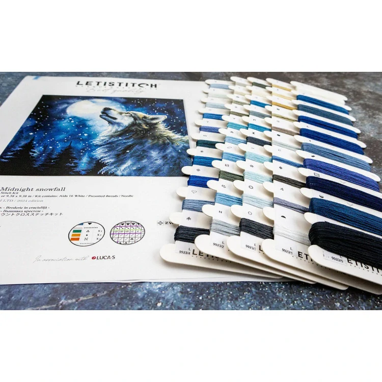 LETISTITCH Midnight snowfall