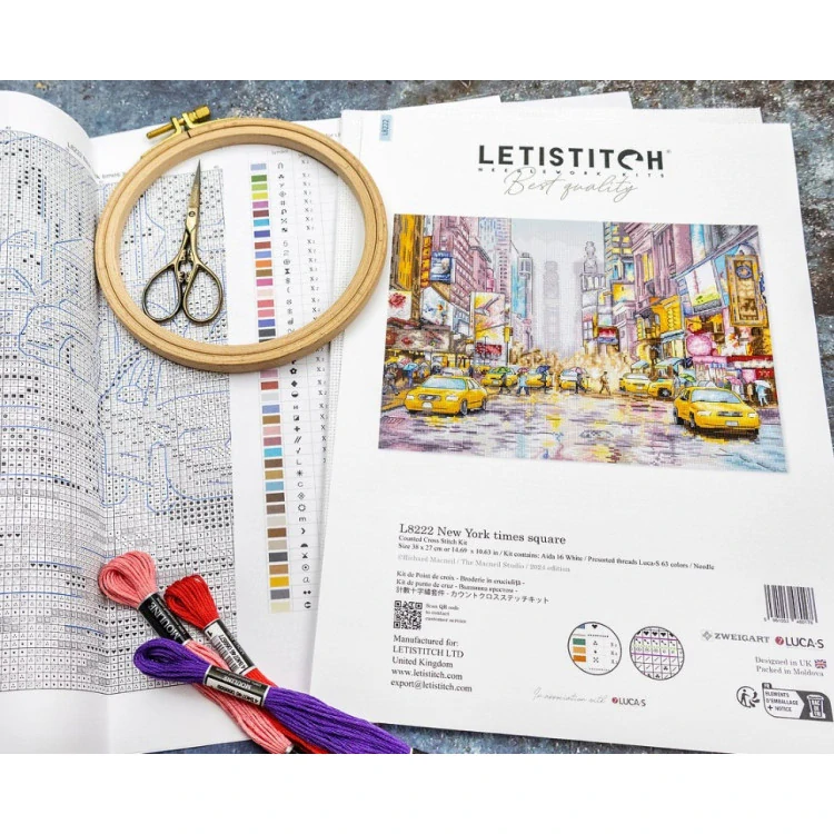LETISTITCH New York Times square