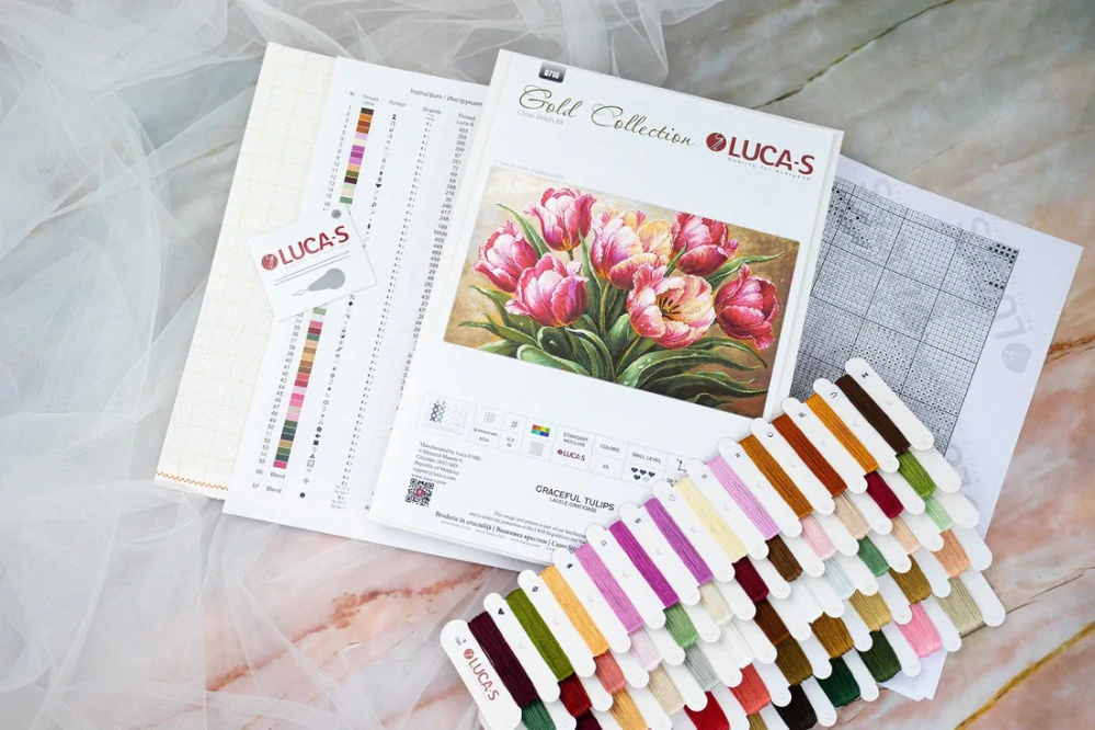 Luca-S GOLD Graceful Tulips