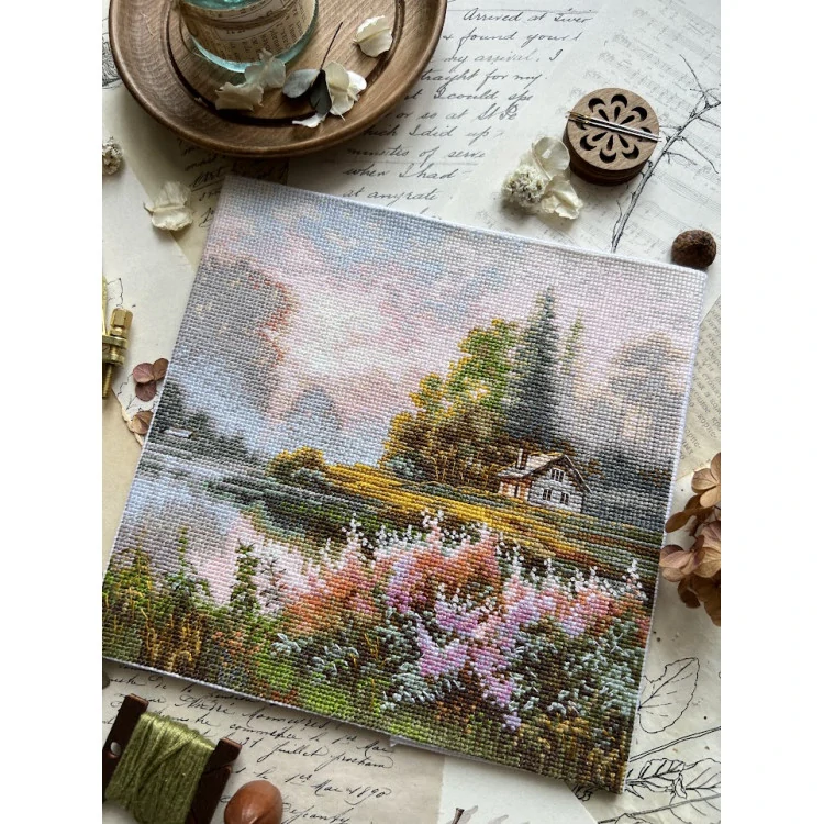 ANDRIANA Land of mists L-69