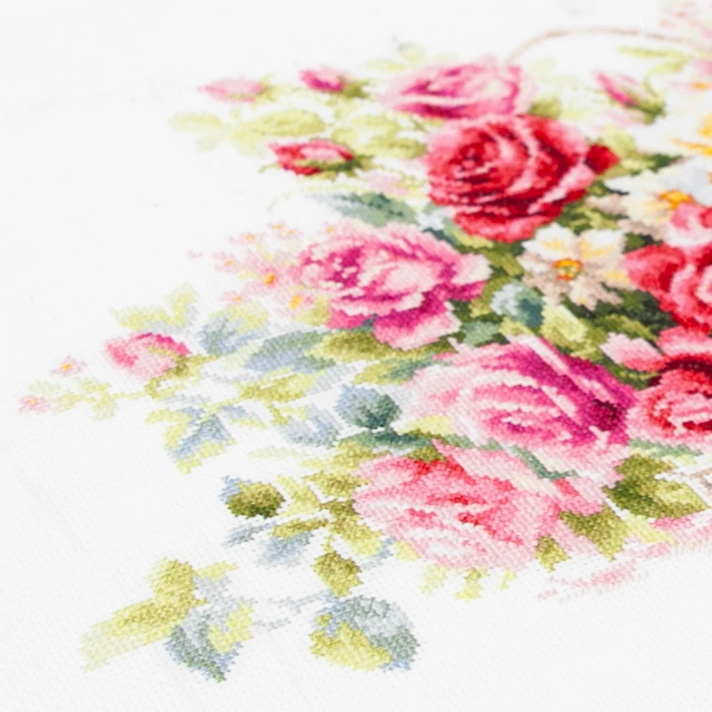 MAGIC NEEDLE 70-19 "BASKET WITH ROSES"