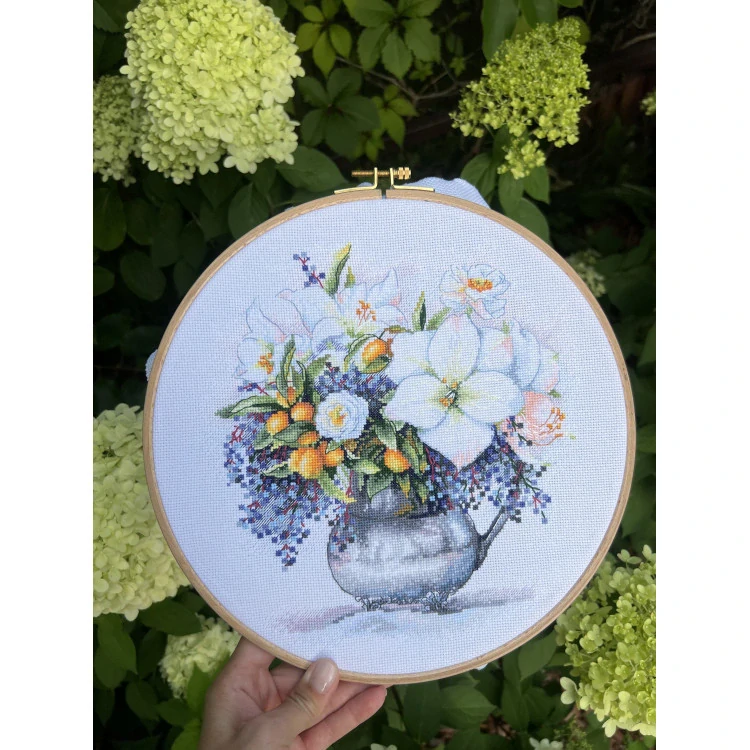 ANDRIANA Floral Etude F-13