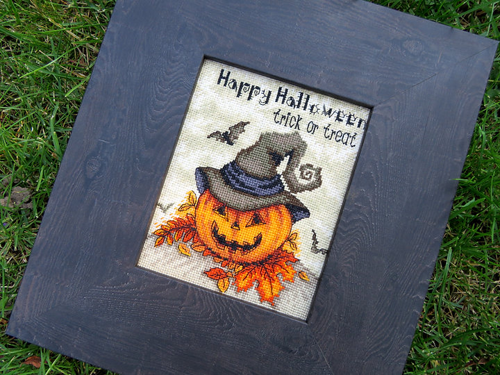LETISTITCH TRICK OR TREAT