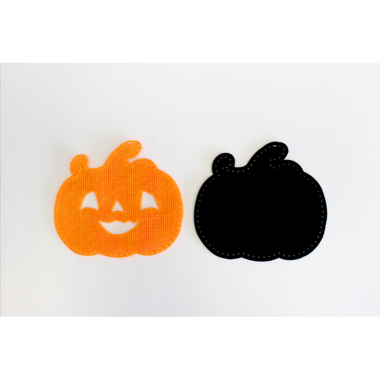 M.P.STUDIA CROSS STITCH KIT ON THE FELT-PUMPKIN WITH PATTERNS