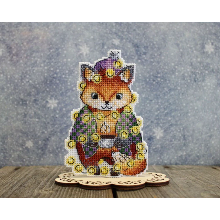 M.P.STUDIA Kit on the plastic canvas Christmas fox