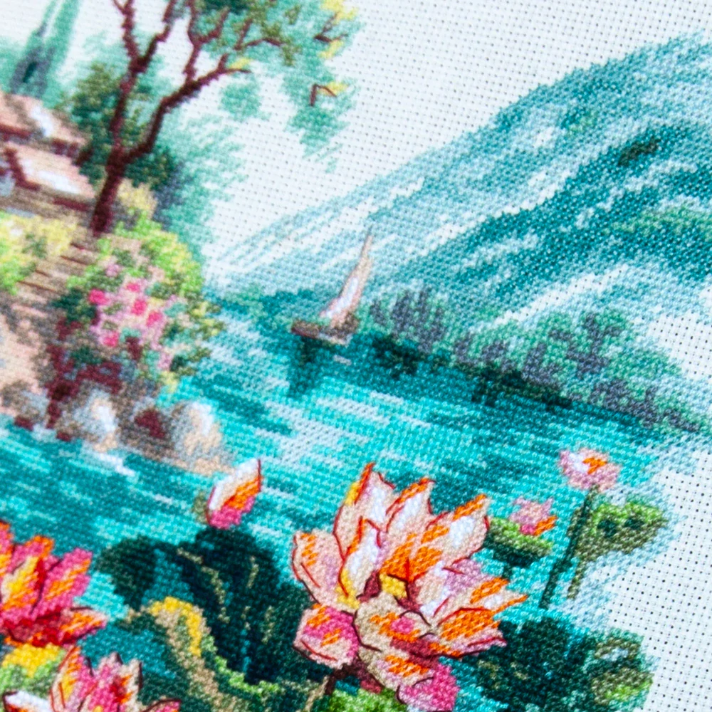 MAGIC NEEDLE 70-01 "Blooming Lotuses"