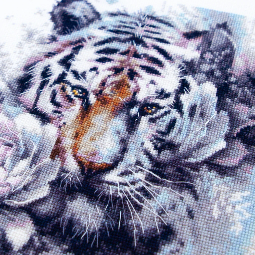 MAGIC NEEDLE 70-14 "The White Tiger"