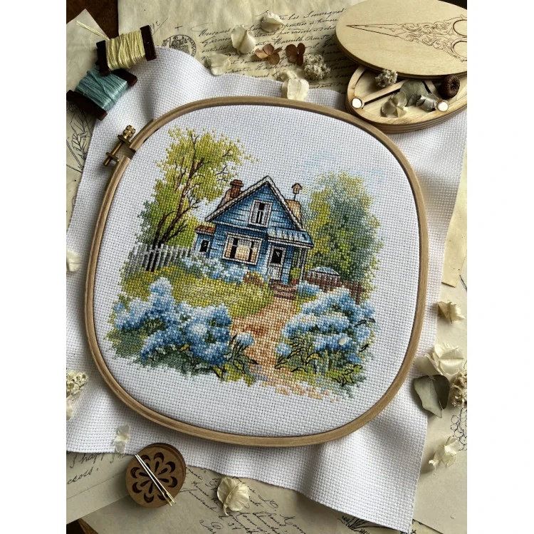 ANDRIANA At the country house A-37
