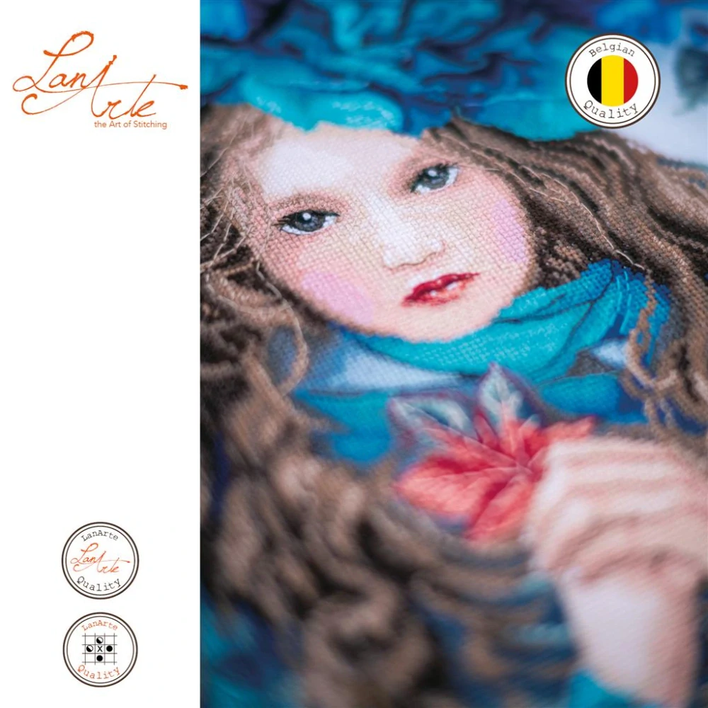 LANARTE Blue Flowers Girl PN-0188640