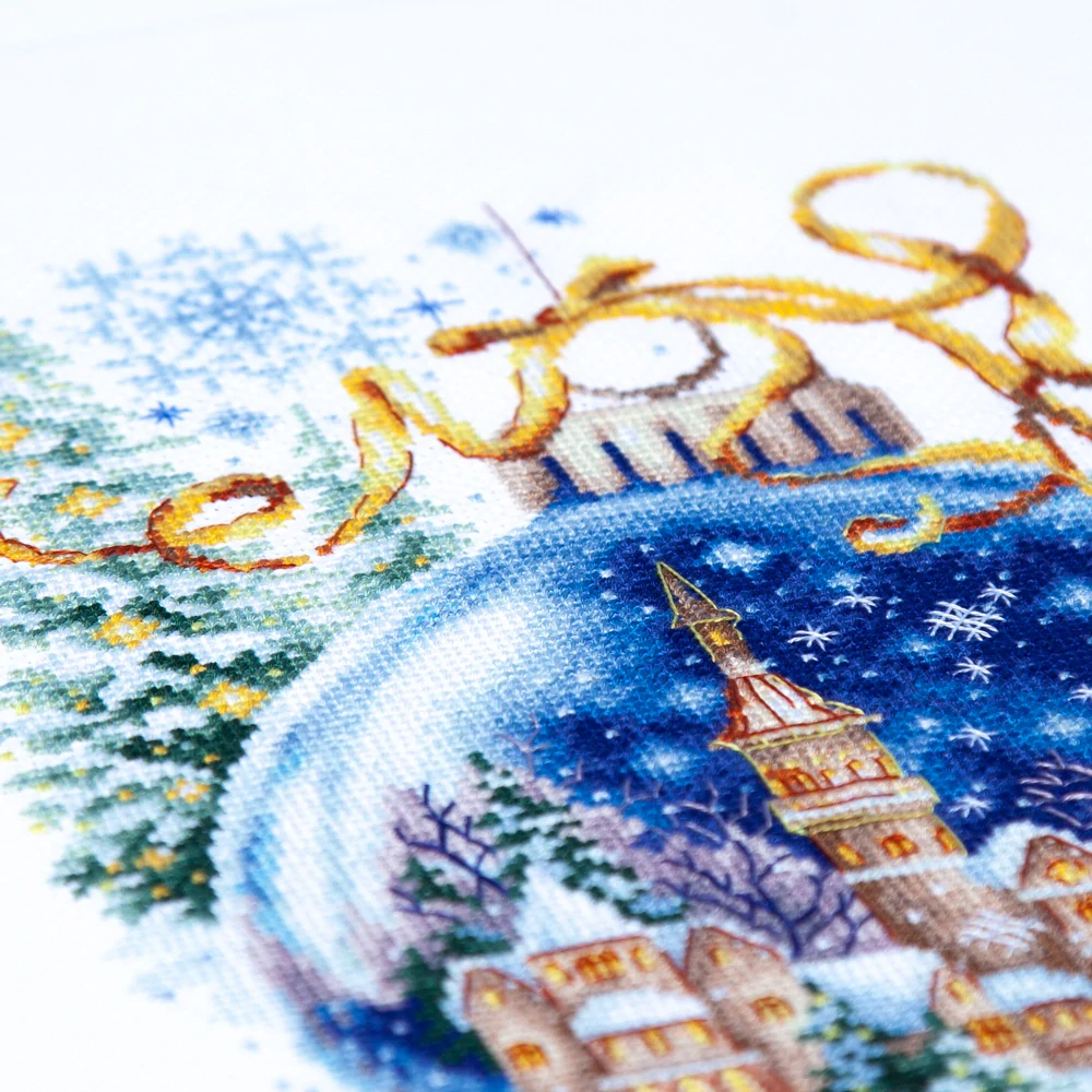 MAGIC NEEDLE 70-37 "CHRISTMAS BAUBLE"