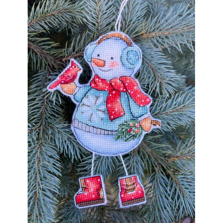 ANDRIANA Snowman with a bird S-80