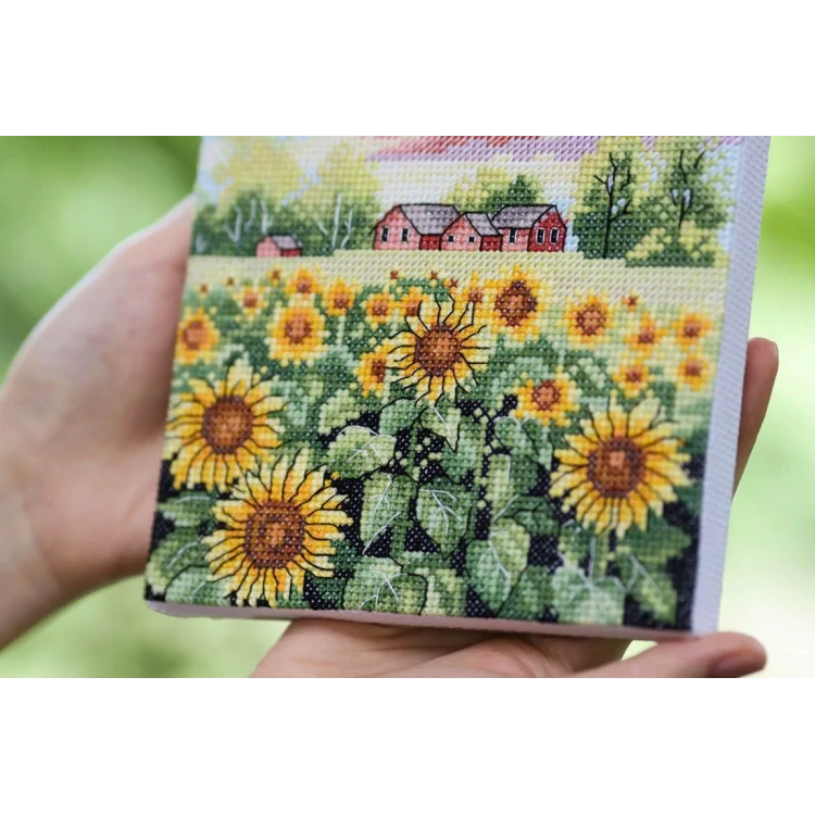 GOLDEN FLEECE Sunflower Field M-030