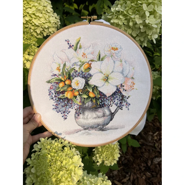 ANDRIANA Floral Etude F-13
