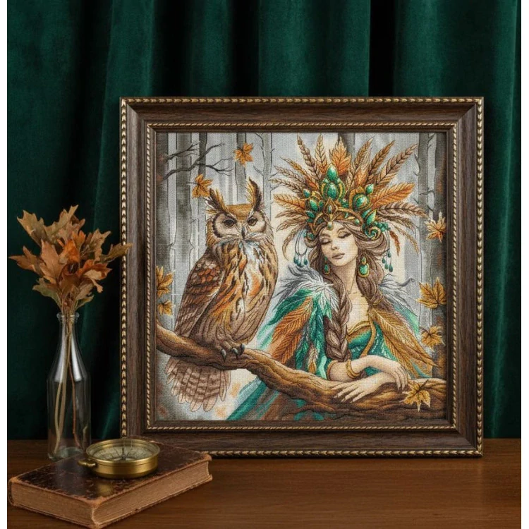 AVA STITCH The queen of the Forest P019