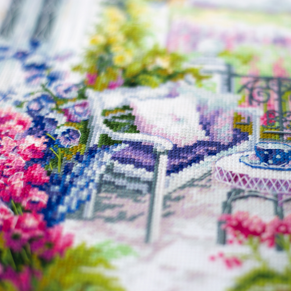 MAGIC NEEDLE 210-067 "Cozy Terrace"
